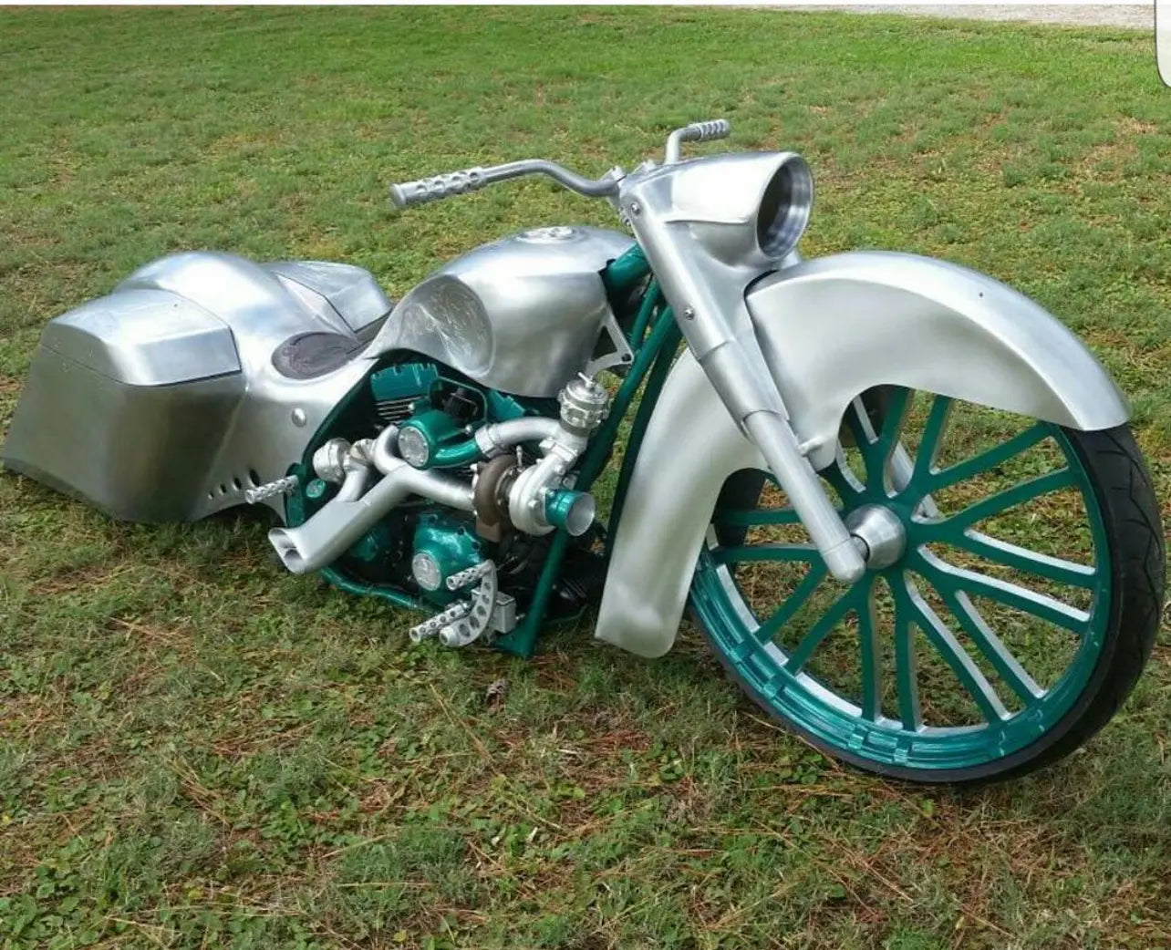 Flypaper Customs "Sucka Free" Custom Bagger Seat | Harley-Davidson