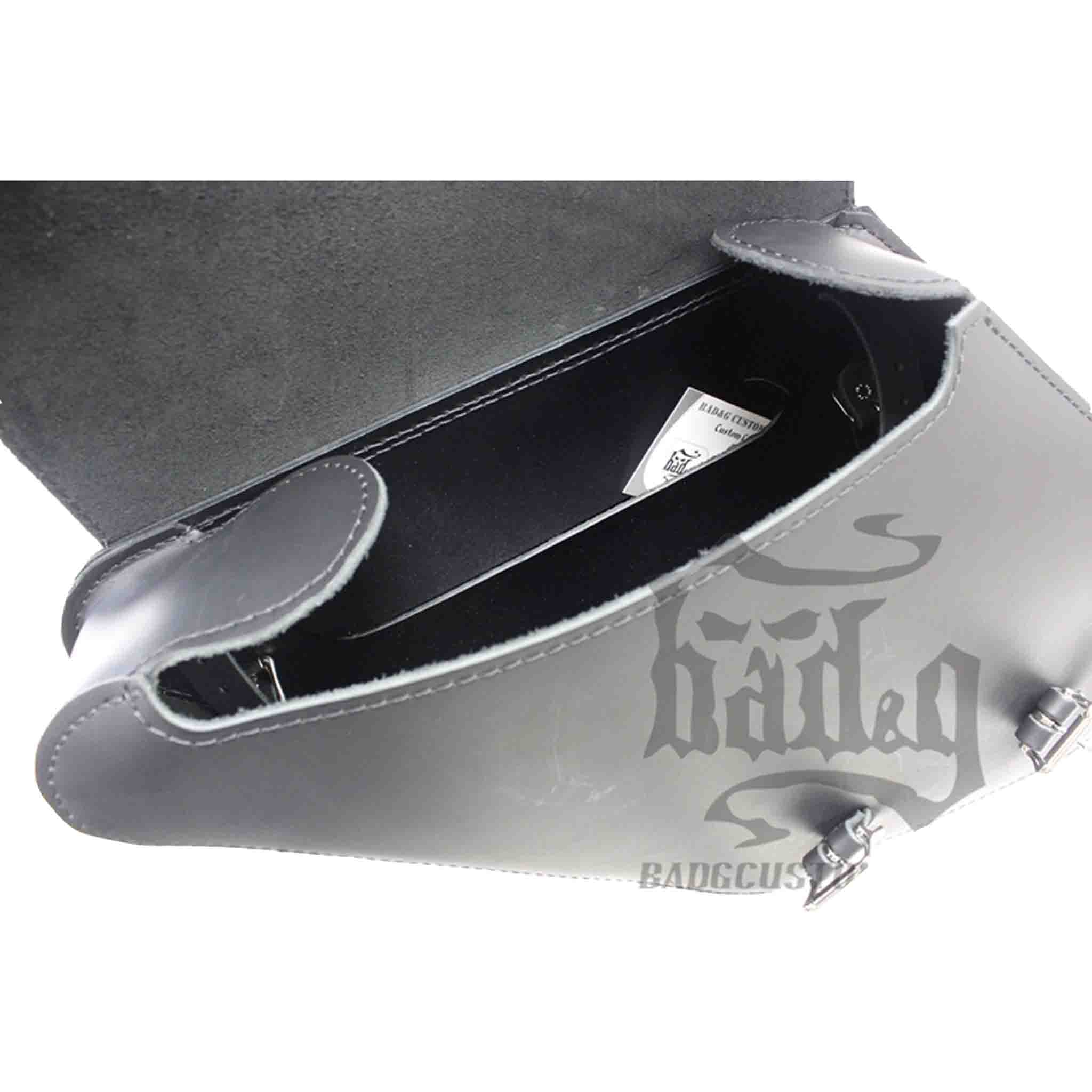 Upgrade your Harley-Davidson® Dyna with the DL01 Dyna Left Side Solo Bag. Hand crafted in USA with premium leather and top quality hardware. Durable and stylish, it's the perfect fit for your motorcycle.